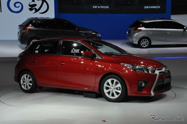 Toyota Yaris 2013 -4