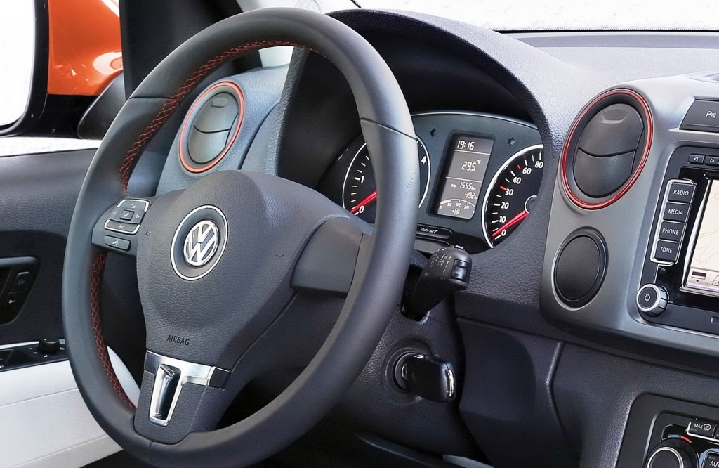 Volkswagen Amarok 2013-6